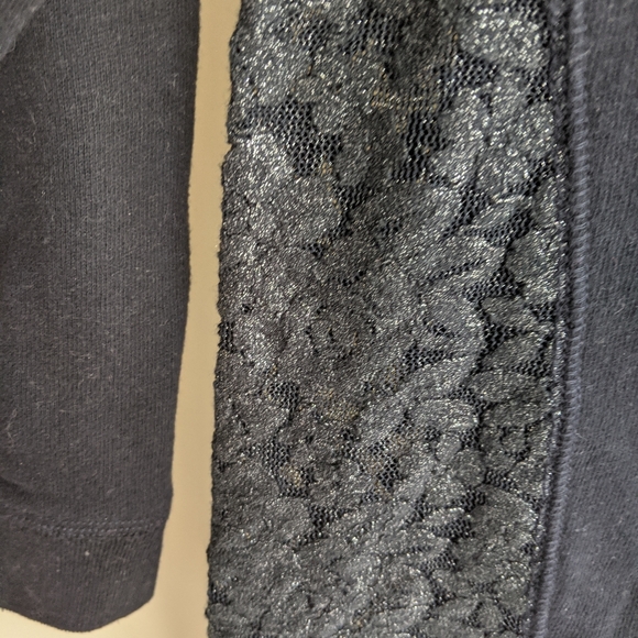 🤍 (2/$30) Hollister Sweater with Lace Detailing - Picture 2 of 2